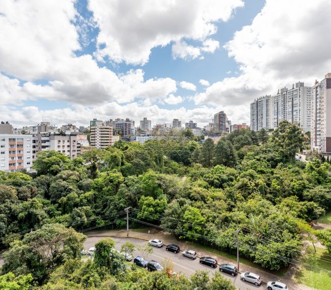 Apartamento Duplex com 74m², 1 quarto, 1 suíte, 2 vagas, no bairro Petrópolis em Porto Alegre