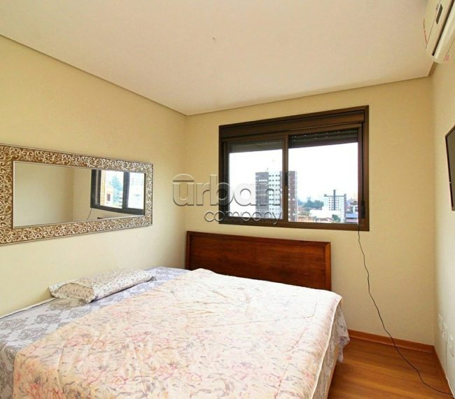 Apartamento com 104m², 2 quartos, 1 suíte, 2 vagas, no bairro Mont Serrat em Porto Alegre