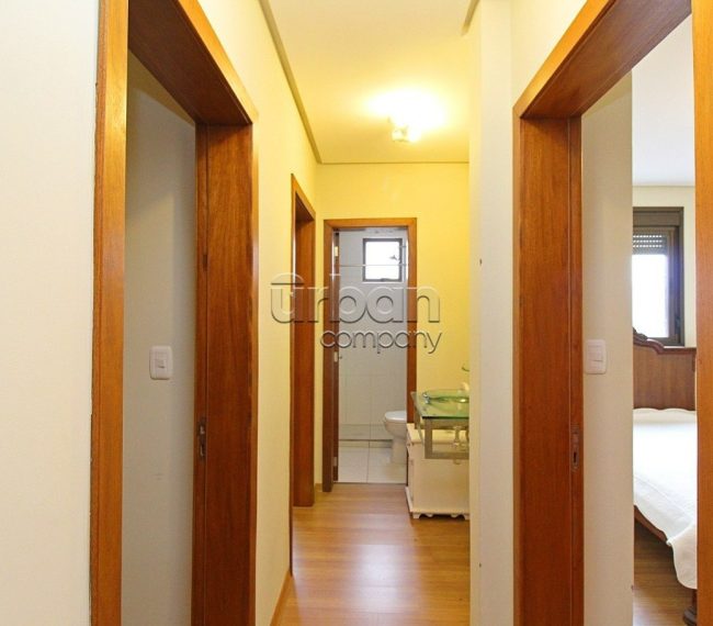 Apartamento com 104m², 2 quartos, 1 suíte, 2 vagas, no bairro Mont Serrat em Porto Alegre