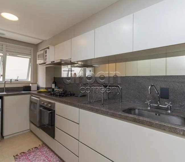 Apartamento com 76m², 2 quartos, 2 suítes, 2 vagas, no bairro Rio Branco em Porto Alegre