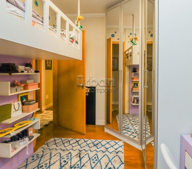 Apartamento com 94m², 3 quartos, 1 suíte, 3 vagas, no bairro Cristo Redentor em Porto Alegre