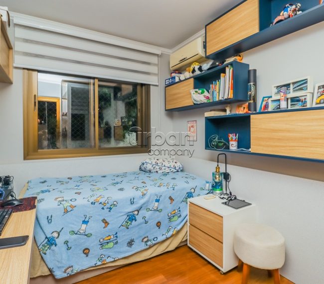 Apartamento com 94m², 3 quartos, 1 suíte, 3 vagas, no bairro Cristo Redentor em Porto Alegre