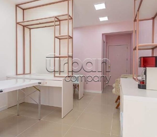 Sala com 22m², no bairro Passo da Areia em Porto Alegre