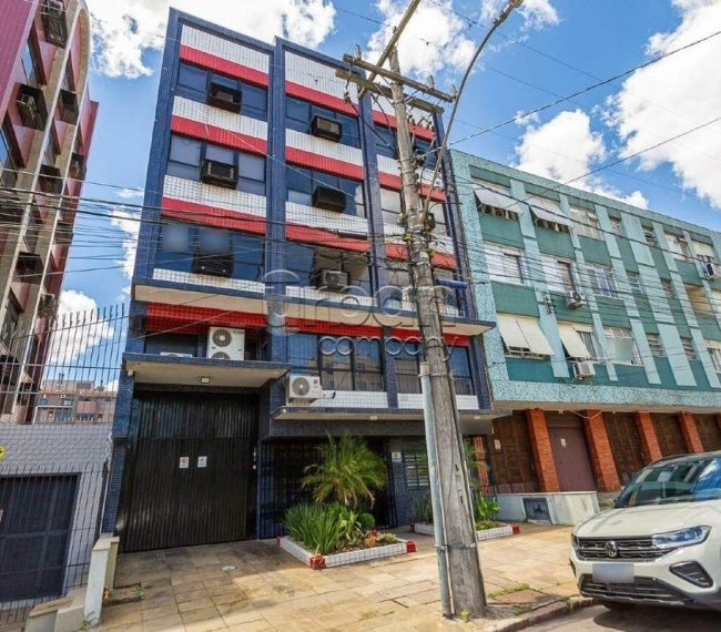 Sala com 22m², no bairro Passo da Areia em Porto Alegre