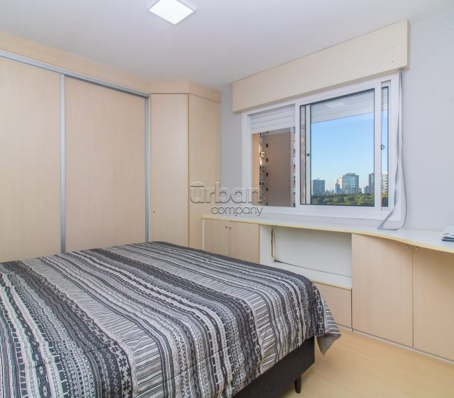 Apartamento com 112m², 3 quartos, 1 suíte, 2 vagas, no bairro Chácara da Pedras em Porto Alegre