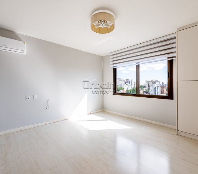 Apartamento com 157m², 3 quartos, 1 suíte, 4 vagas, no bairro Higienópolis em Porto Alegre