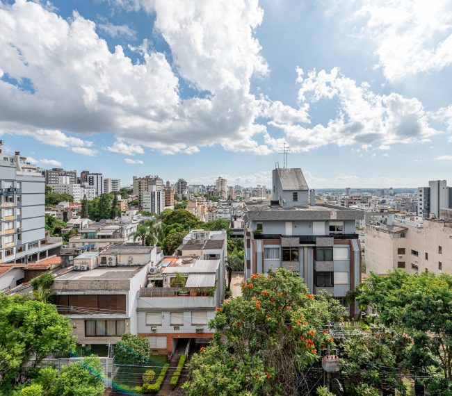 Apartamento com 157m², 3 quartos, 1 suíte, 4 vagas, no bairro Higienópolis em Porto Alegre