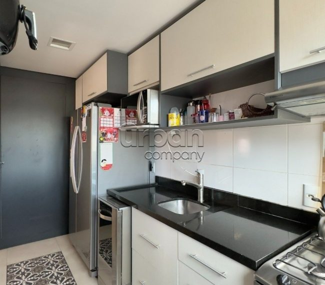 Apartamento com 95m², 3 quartos, 1 suíte, 2 vagas, no bairro Passo da Areia em Porto Alegre