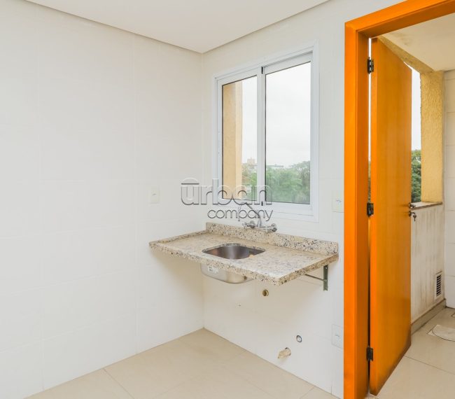 Apartamento com 40m², 1 quarto, no bairro Passo da Areia em Porto Alegre