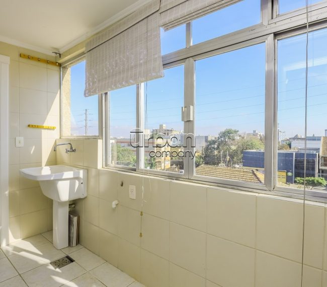 Apartamento com 71m², 2 quartos, 1 vaga, no bairro Passo D'areia em Porto Alegre