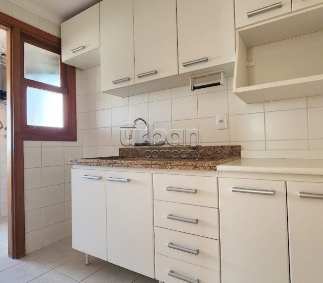 Apartamento com 72m², 2 quartos, 1 suíte, 2 vagas, no bairro Passo da Areia em Porto Alegre