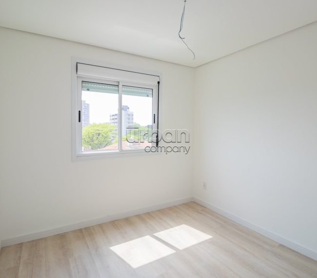 Apartamento com 49m², 1 quarto, 1 vaga, no bairro Cristo Redentor em Porto Alegre