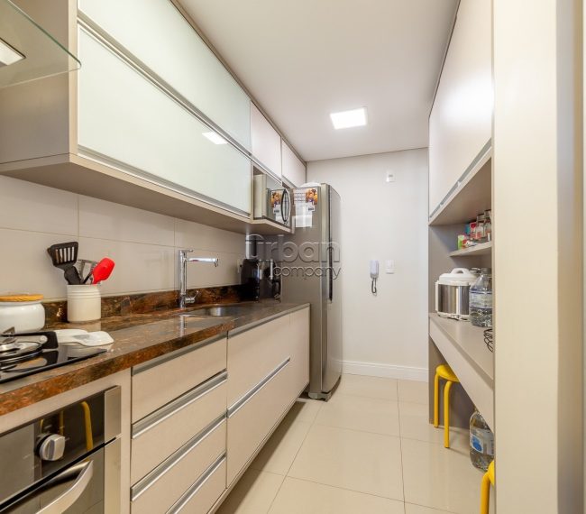 Apartamento com 113m², 3 quartos, 1 suíte, 3 vagas, no bairro Bela Vista em Porto Alegre