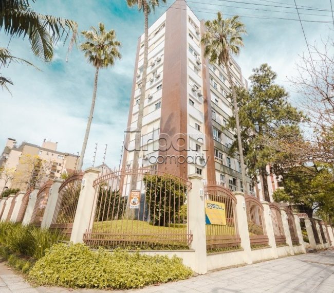 Apartamento com 113m², 3 quartos, 1 suíte, 2 vagas, no bairro Petrópolis em Porto Alegre