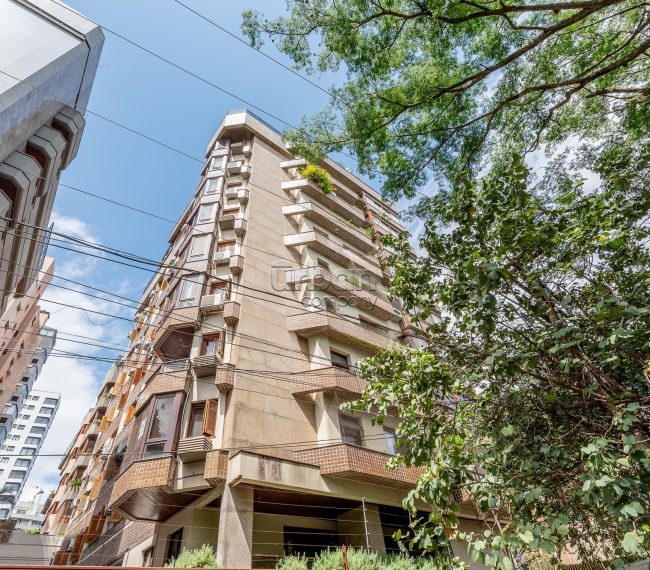 Apartamento com 147m², 3 quartos, 1 suíte, 2 vagas, no bairro Petrópolis em Porto Alegre