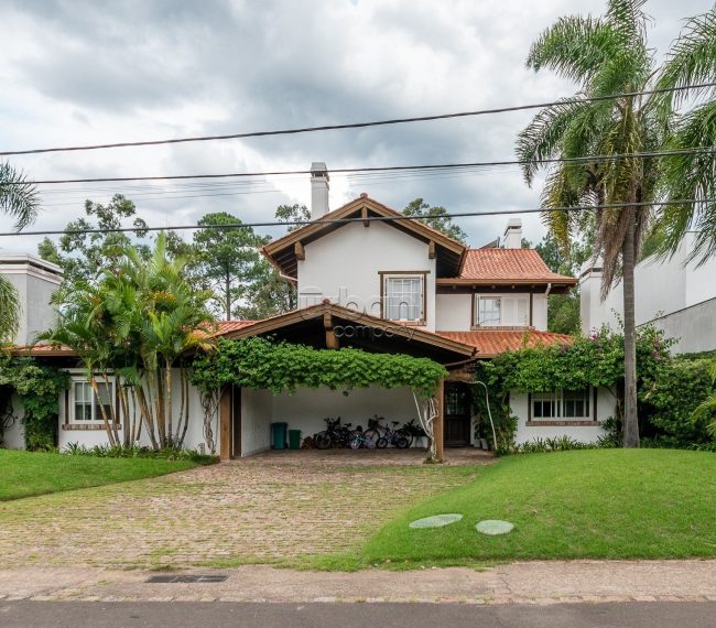 Casa em Condomínio com 321m², 4 quartos, 4 suítes, 6 vagas, no bairro Belém Novo em Porto Alegre