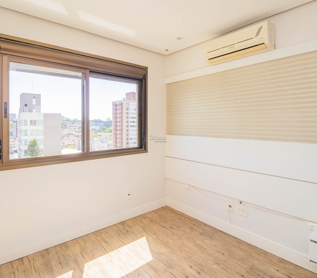 Apartamento com 65m², 2 quartos, 1 suíte, 1 vaga, no bairro Passo da Areia em Porto Alegre