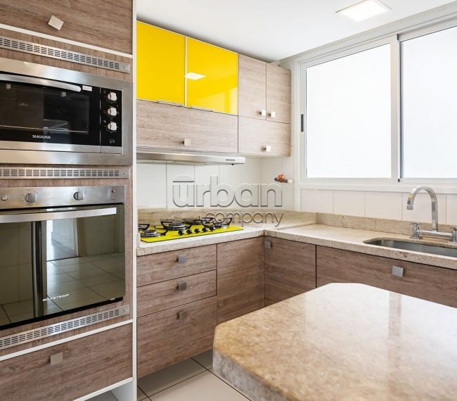 Apartamento com 162m², 3 quartos, 3 suítes, 2 vagas, no bairro Central Parque em Porto Alegre