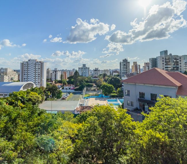 Cobertura com 190m², 3 quartos, 2 suítes, 2 vagas, no bairro Petrópolis em Porto Alegre