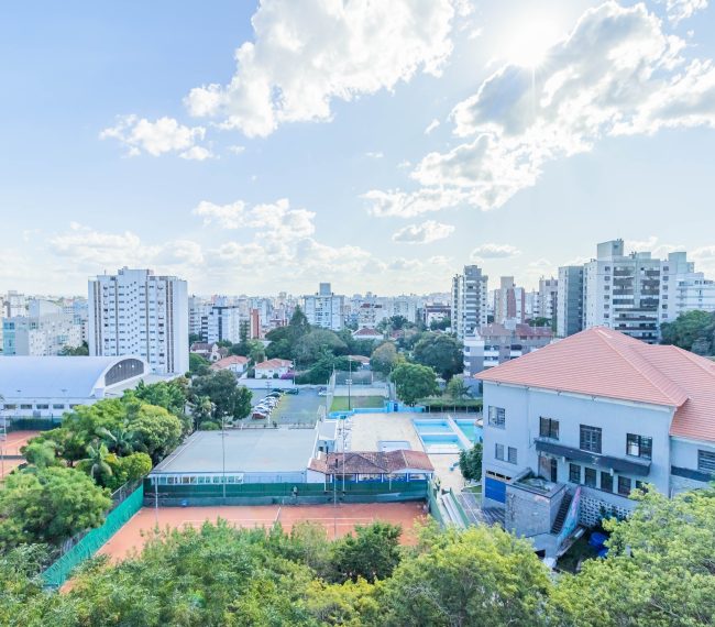 Cobertura com 190m², 3 quartos, 2 suítes, 2 vagas, no bairro Petrópolis em Porto Alegre