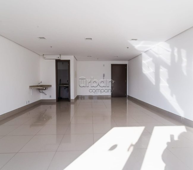 Sala com 47m², no bairro Praia de Belas em Porto Alegre