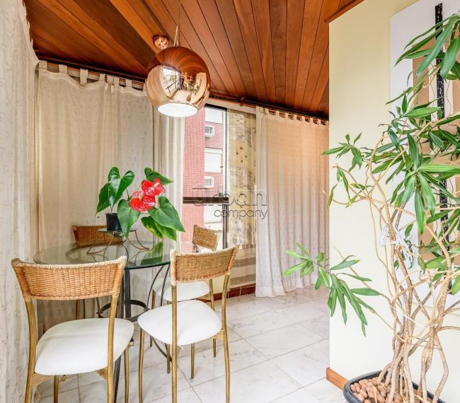 Apartamento Garden com 219m², 3 quartos, 1 suíte, 2 vagas, no bairro Petrópolis em Porto Alegre