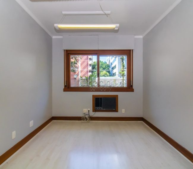 Apartamento com 146m², 3 quartos, 1 suíte, 2 vagas, no bairro Mont Serrat em Porto Alegre