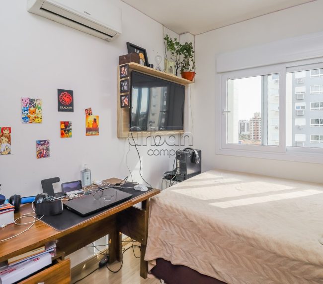 Apartamento com 81m², 3 quartos, 1 suíte, 2 vagas, no bairro Jardim Lindóia em Porto Alegre