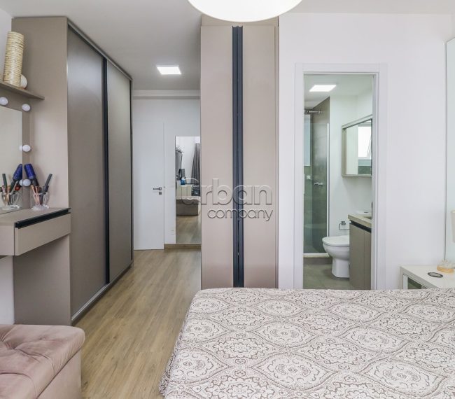 Apartamento com 81m², 3 quartos, 1 suíte, 2 vagas, no bairro Jardim Lindóia em Porto Alegre