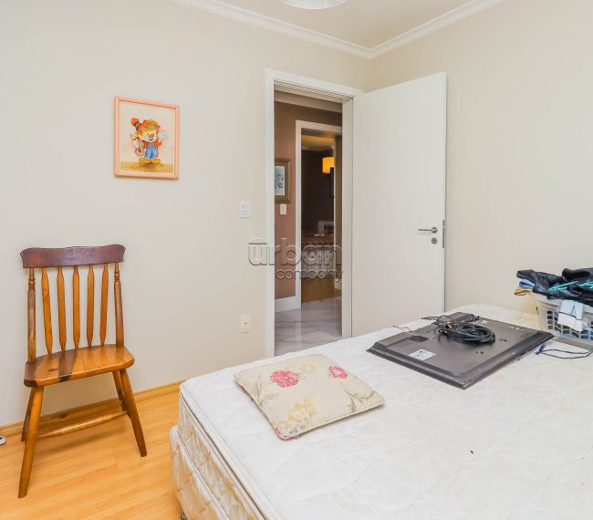 Apartamento com 135m², 3 quartos, 1 suíte, 2 vagas, no bairro Higienópolis em Porto Alegre