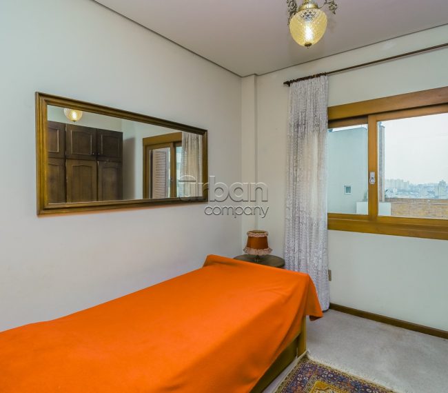 Apartamento com 246m², 3 quartos, 1 suíte, 2 vagas, no bairro Jardim Botânico em Porto Alegre