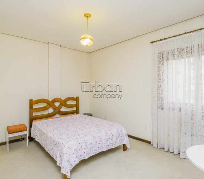 Apartamento com 246m², 3 quartos, 1 suíte, 2 vagas, no bairro Jardim Botânico em Porto Alegre