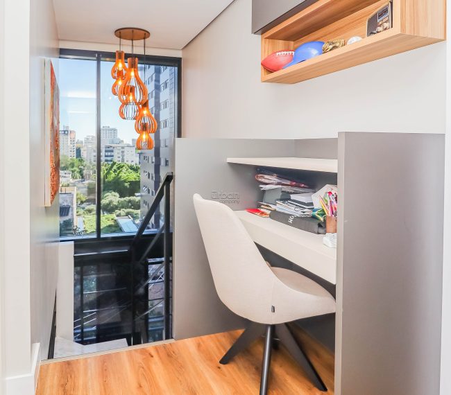 Apartamento Duplex com 109m², 3 quartos, 2 suítes, 2 vagas, no bairro Mont Serrat em Porto Alegre