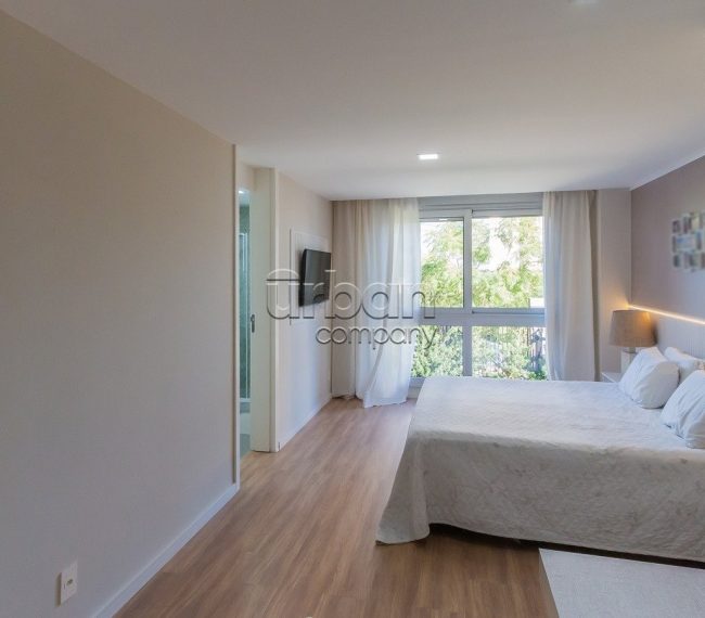 Apartamento com 325m², 3 quartos, 3 suítes, 3 vagas, no bairro Jardim Europa em Porto Alegre