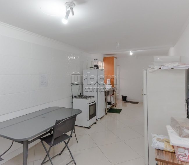 Casa com 232m², 2 quartos, 2 suítes, 2 vagas, no bairro Menino Deus em Porto Alegre