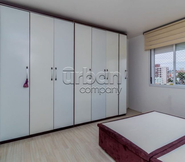 Apartamento com 95m², 3 quartos, 1 suíte, 2 vagas, no bairro Jardim Lindóia em Porto Alegre