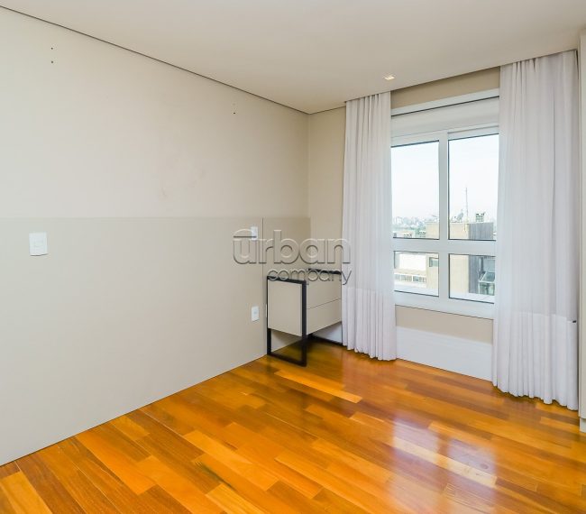 Apartamento com 209m², 3 quartos, 3 suítes, 4 vagas, no bairro Higienópolis em Porto Alegre