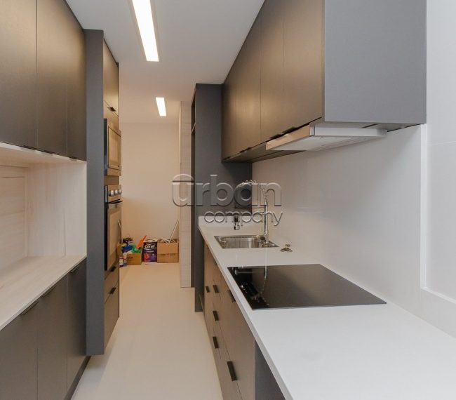 Apartamento com 99m², 3 quartos, 1 suíte, 2 vagas, no bairro Petrópolis em Porto Alegre