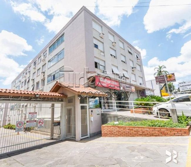 Apartamento com 80m², 3 quartos, 1 suíte, 2 vagas, no bairro Cristo Redentor em Porto Alegre