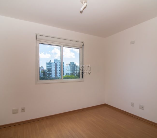 Apartamento com 70m², 2 quartos, 1 suíte, 2 vagas, no bairro Menino Deus em Porto Alegre