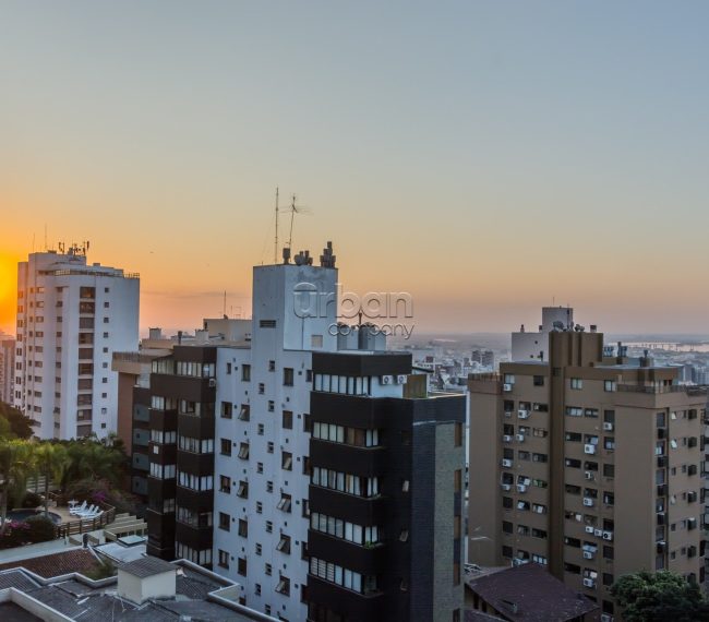 Apartamento com 174m², 3 quartos, 3 suítes, 3 vagas, no bairro Mont Serrat em Porto Alegre