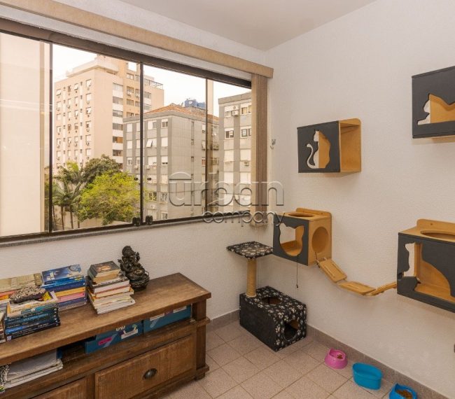 Apartamento com 88m², 3 quartos, 1 suíte, 1 vaga, no bairro Passo da Areia em Porto Alegre