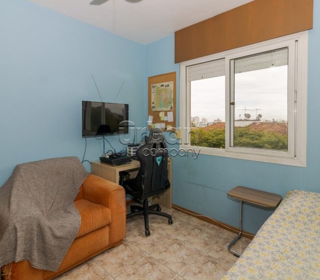 Apartamento com 88m², 3 quartos, 1 suíte, 1 vaga, no bairro Passo da Areia em Porto Alegre