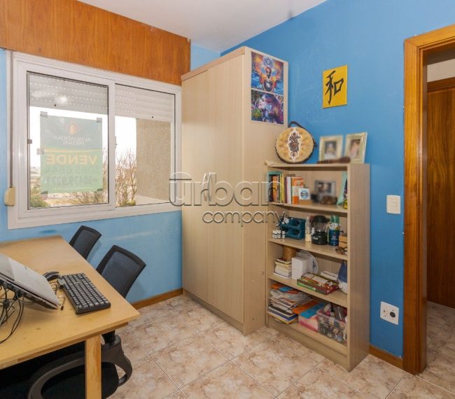 Apartamento com 88m², 3 quartos, 1 suíte, 1 vaga, no bairro Passo da Areia em Porto Alegre