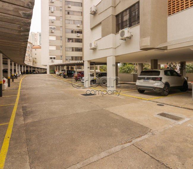 Apartamento com 88m², 3 quartos, 1 suíte, 1 vaga, no bairro Passo da Areia em Porto Alegre