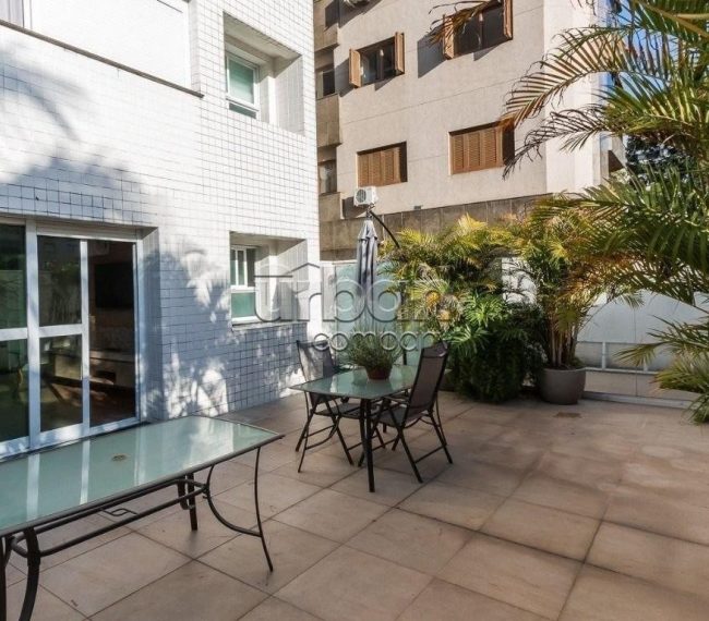 Apartamento com 357m², 3 quartos, 3 suítes, 4 vagas, no bairro Rio Branco em Porto Alegre