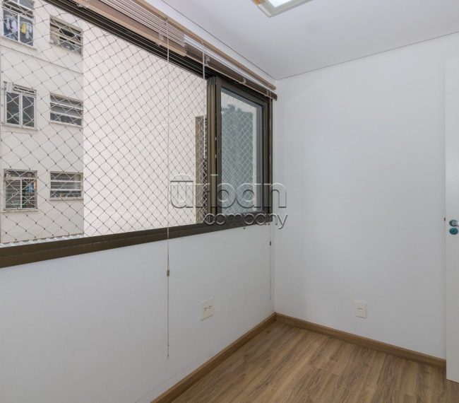 Apartamento com 90m², 3 quartos, 1 suíte, 2 vagas, no bairro São João em Porto Alegre