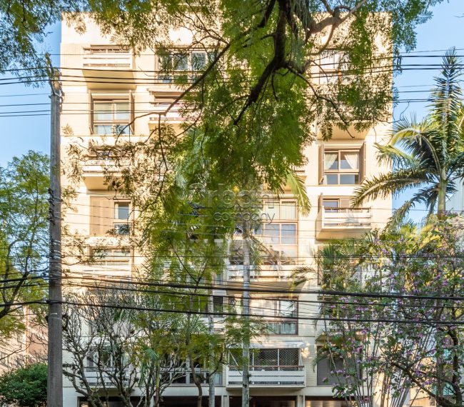 Apartamento com 159m², 3 quartos, 1 suíte, 2 vagas, no bairro Moinhos de Vento em Porto Alegre