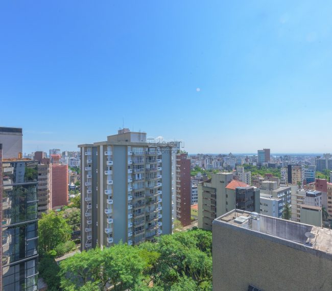 Apartamento com 347m², 4 quartos, 1 suíte, 3 vagas, no bairro Rio Branco em Porto Alegre