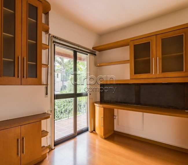 Apartamento com 81m², 3 quartos, 1 suíte, 1 vaga, no bairro Rio Branco em Porto Alegre